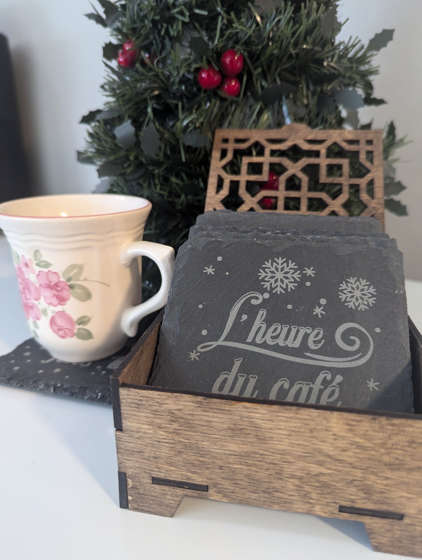 Christmas- Personalized set Christmas Slate Coasters – Custom Holiday Design